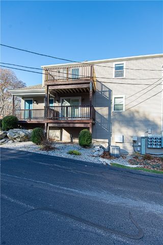 351 New London Avenue 408, Warwick, RI 02886