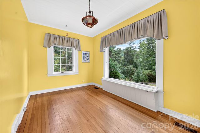 25 Inglewood Road, Asheville, NC 28804