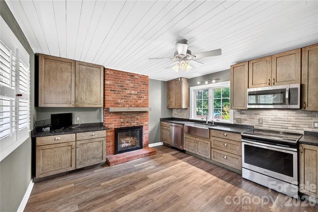 25 Inglewood Road, Asheville, NC 28804