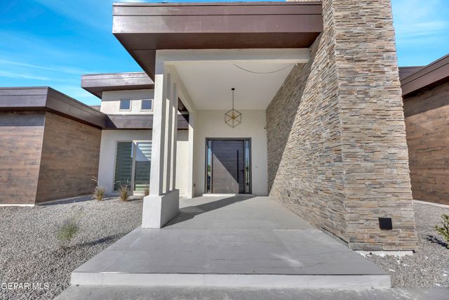 469 Country Oaks Drive, El Paso, TX 79932