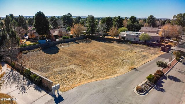 469 Country Oaks Drive, El Paso, TX 79932