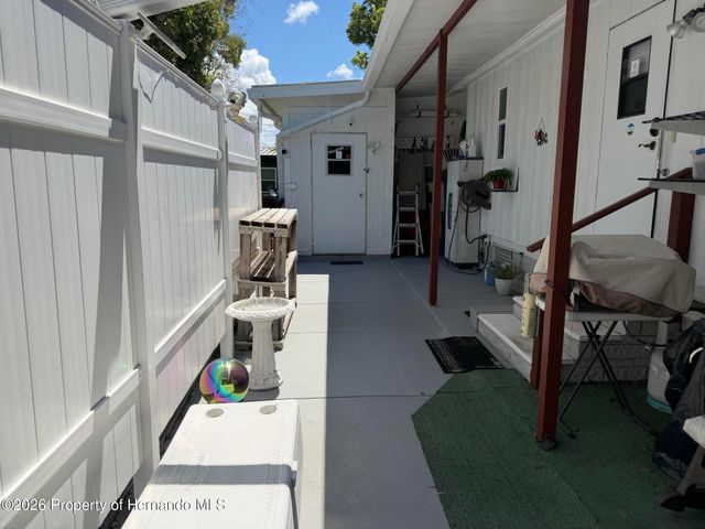 7354 Nielson Avenue, Brooksville, FL 34613