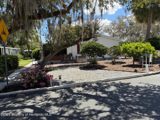 7354 Nielson Avenue, Brooksville, FL 34613
