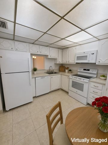 3661 VIA POINCIANA 407, Lake Worth, FL 33467