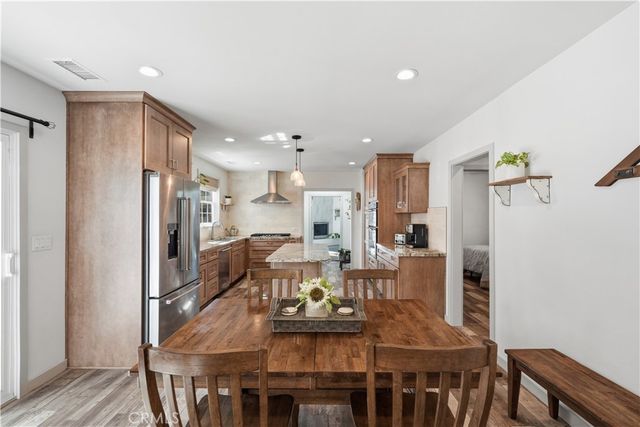 5640 E Parkcrest, Long Beach, CA 90808