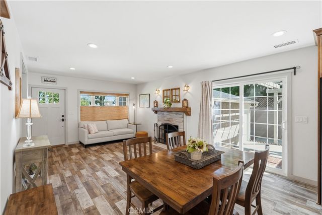 5640 E Parkcrest, Long Beach, CA 90808