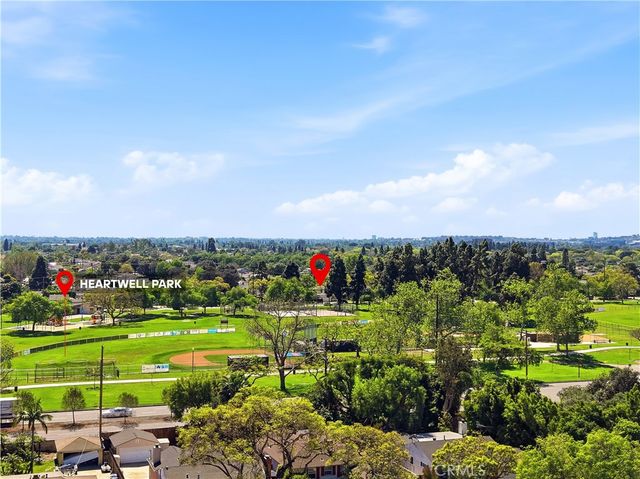 5640 E Parkcrest, Long Beach, CA 90808