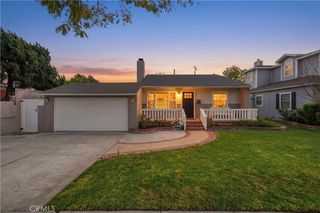 5640 E Parkcrest, Long Beach, CA 90808