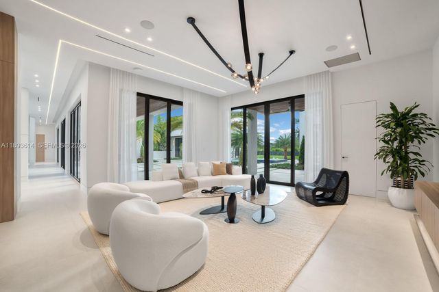 9900 SW 125th Avenue, Miami, FL 33186