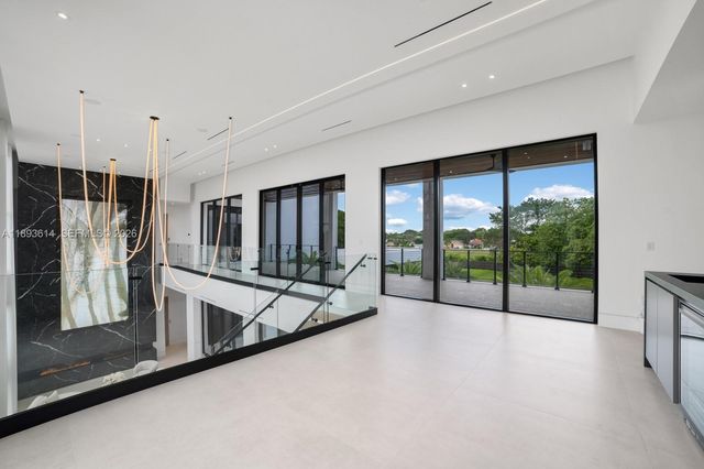 9900 SW 125th Avenue, Miami, FL 33186