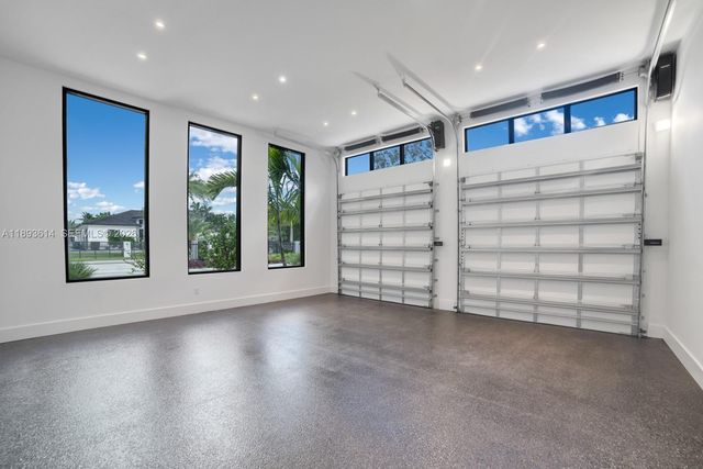 9900 SW 125th Avenue, Miami, FL 33186