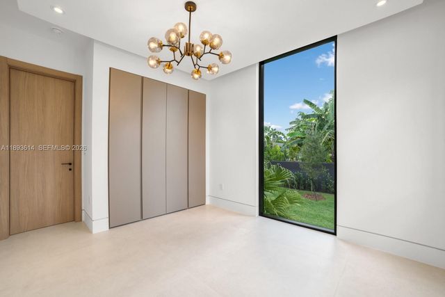 9900 SW 125th Avenue, Miami, FL 33186