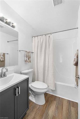 2816 Economy ST, Fort Myers, FL 33916