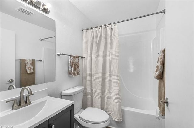 2816 Economy ST, Fort Myers, FL 33916