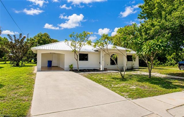 2816 Economy ST, Fort Myers, FL 33916