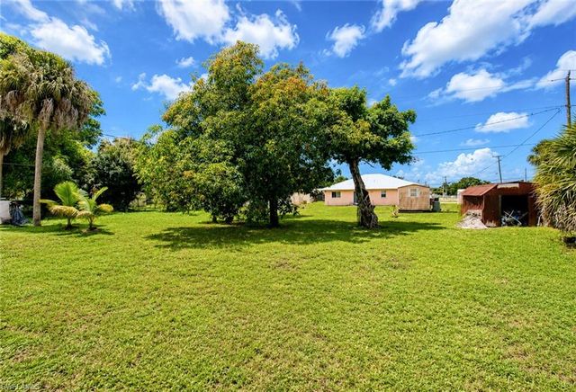 2816 Economy ST, Fort Myers, FL 33916