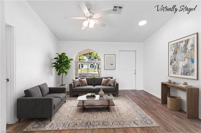 2816 Economy ST, Fort Myers, FL 33916