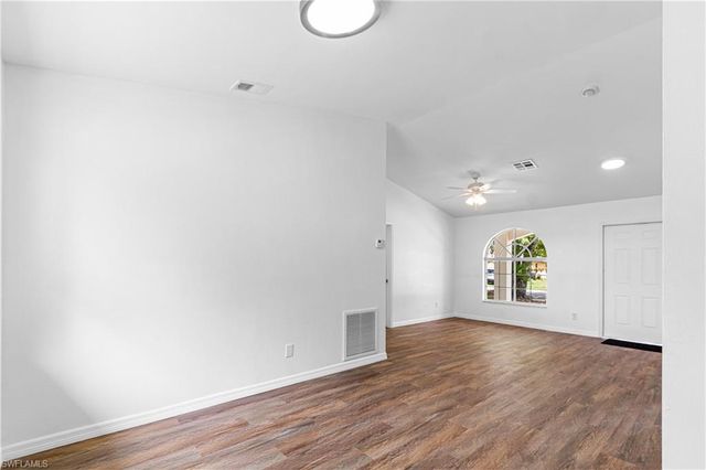 2816 Economy ST, Fort Myers, FL 33916