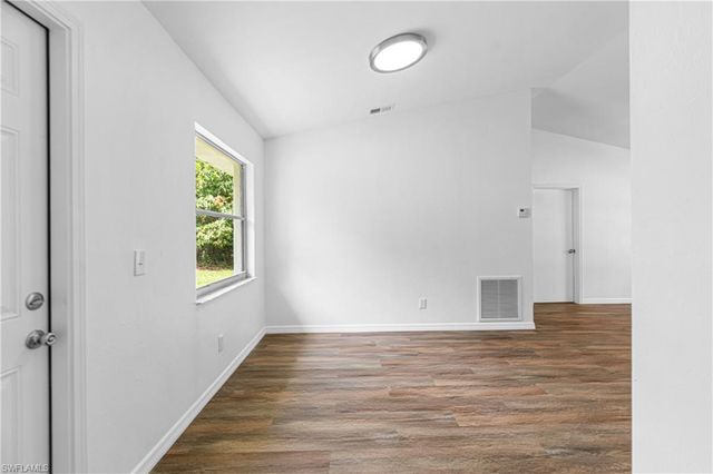 2816 Economy ST, Fort Myers, FL 33916
