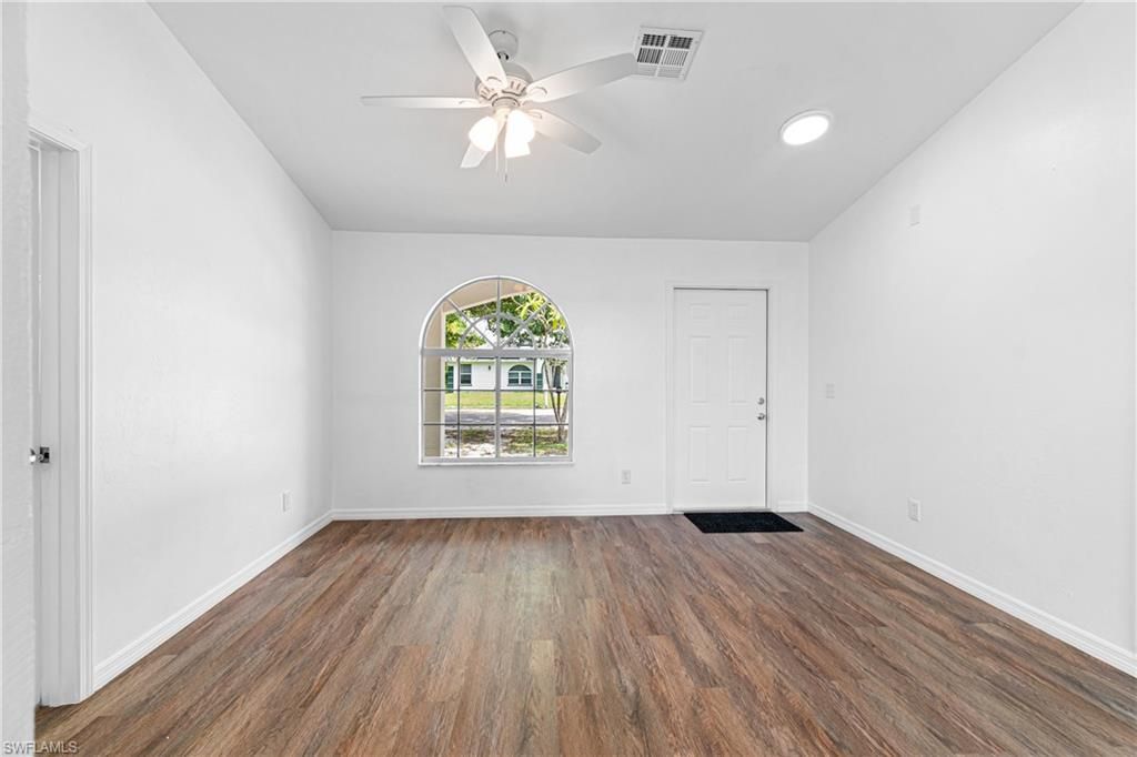 2816 Economy ST, FORT MYERS, FL 33916 — photo 2
