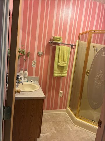 524 Madison 1210, Huntsville, AR 72740