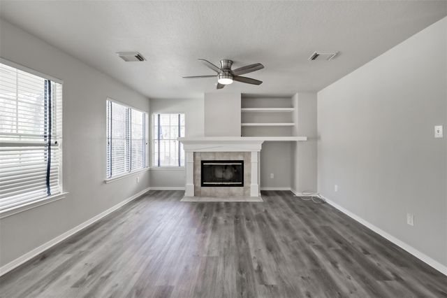 51 E Greywing Circle, The Woodlands, TX 77382