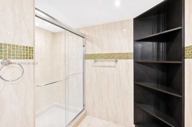 1717 N Bayshore Dr A-1437, Miami, FL 33132