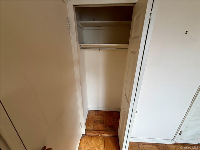 70-25 Yellowstone Boulevard 3H, Forest Hills, NY 11375