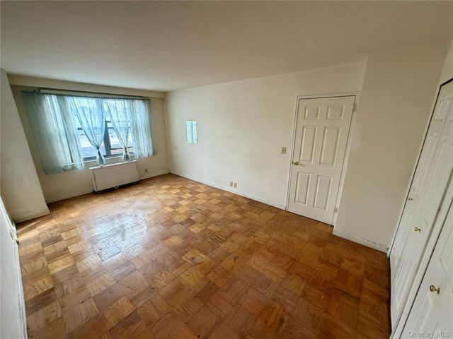 70-25 Yellowstone Boulevard 3H, Forest Hills, NY 11375