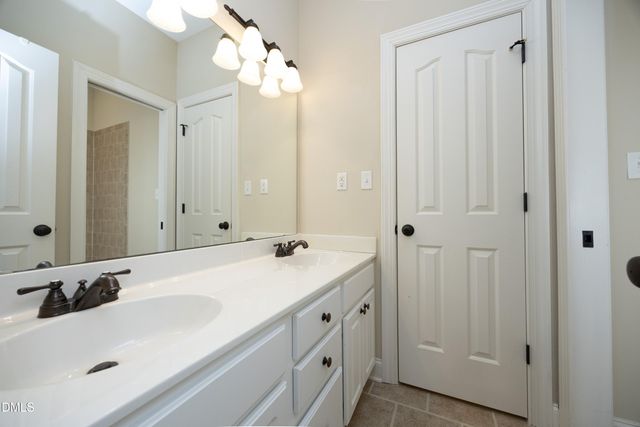 5117 Tera Springs Drive, Raleigh, NC 27610