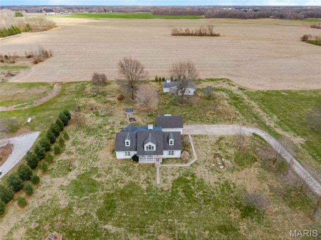 8160 Bethalto Road, Bethalto, IL 62010