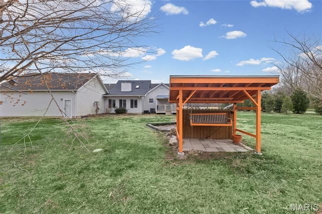 8160 Bethalto Road, Bethalto, IL 62010