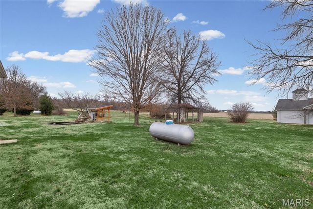 8160 Bethalto Road, Bethalto, IL 62010