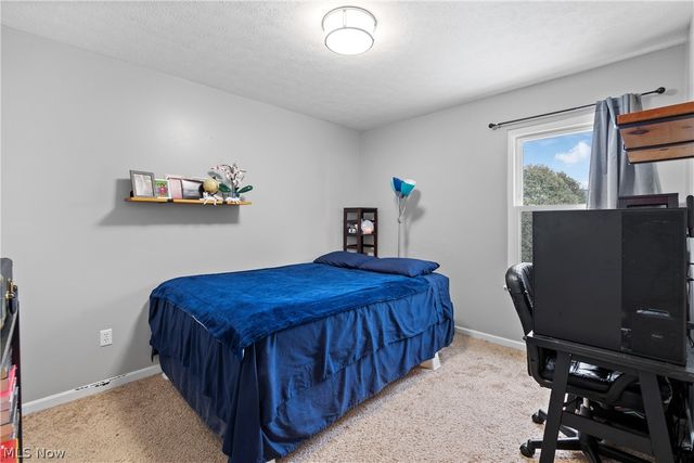 695 Hillcrest Drive, Wadsworth, OH 44281