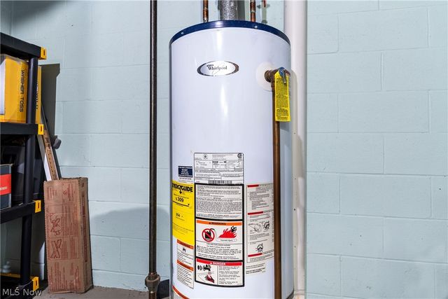 695 Hillcrest Drive, Wadsworth, OH 44281