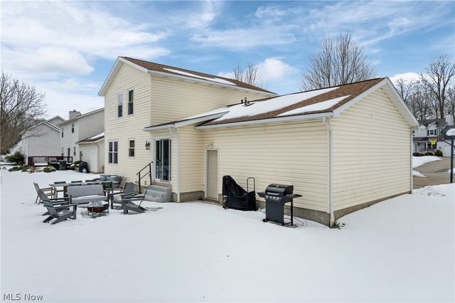 695 Hillcrest Drive, Wadsworth, OH 44281