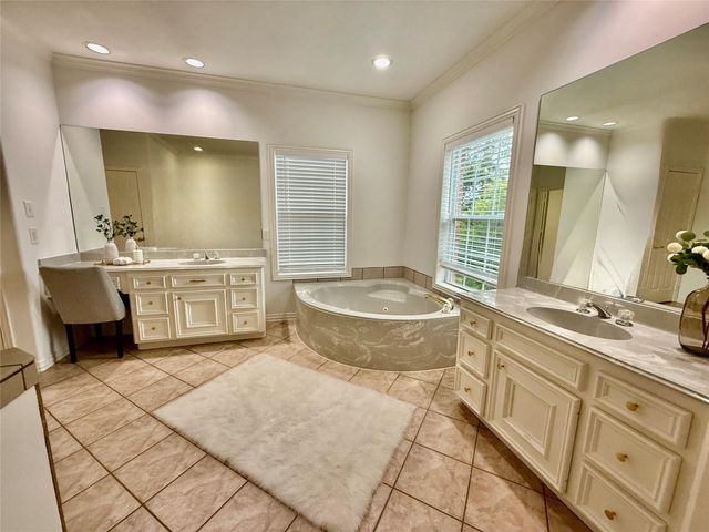 4505 Mimosa Drive, Bellaire, TX 77401