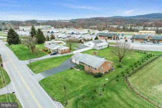 10 & 30 CLOVERLEAF ROAD, York, PA 17406