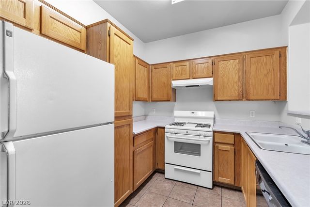 1109 Dusty Creek Street, Las Vegas, NV 89128