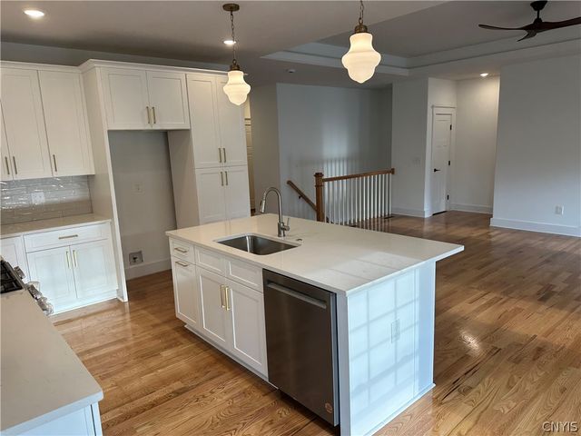 8530 Angus Path, Cicero, NY 13039