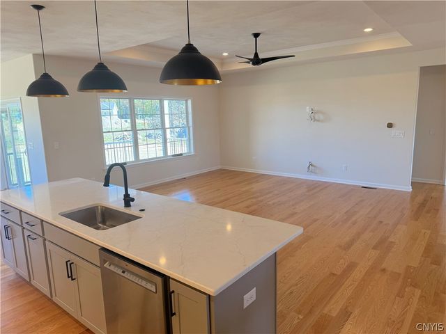 8530 Angus Path, Cicero, NY 13039