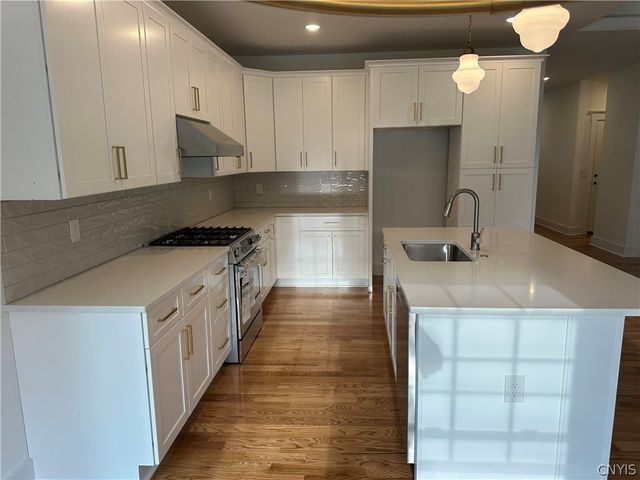 8530 Angus Path, Cicero, NY 13039