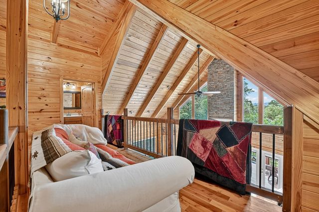 110 Bear Pause Road, Morganton, GA 30560