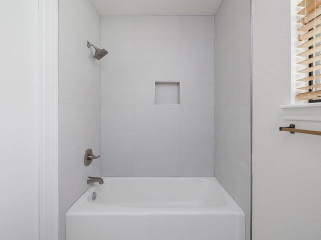 9305 Rolling Oaks TRL, Austin, TX 78750