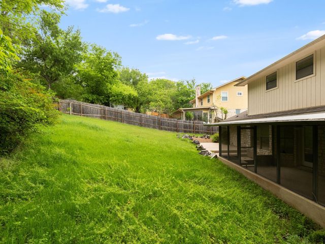 9305 Rolling Oaks TRL, Austin, TX 78750