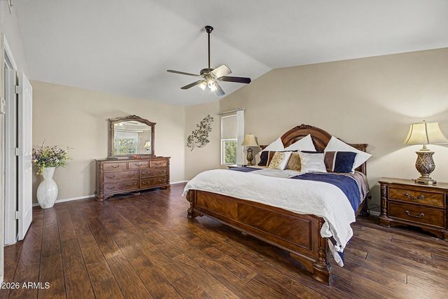 2211 E WILLIAMS Drive E, Phoenix, AZ 85024