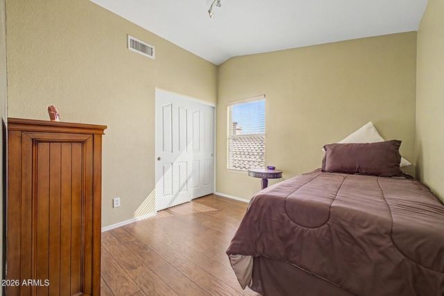 2211 E WILLIAMS Drive E, Phoenix, AZ 85024