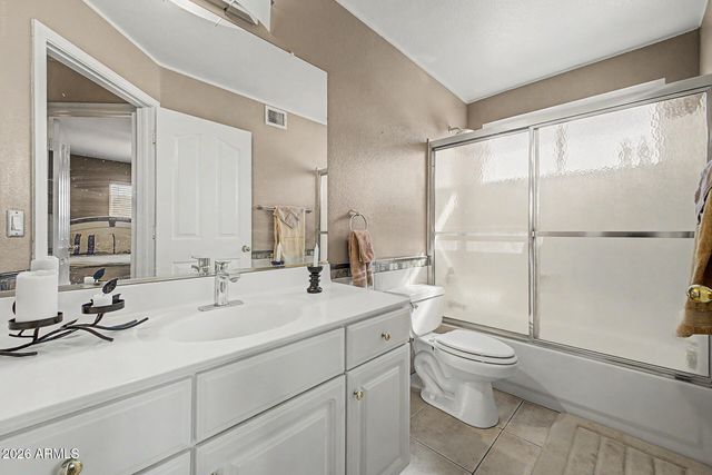 2211 E WILLIAMS Drive E, Phoenix, AZ 85024