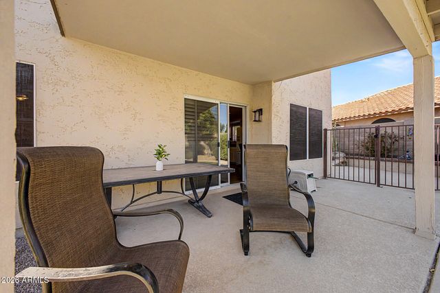 2211 E WILLIAMS Drive E, Phoenix, AZ 85024