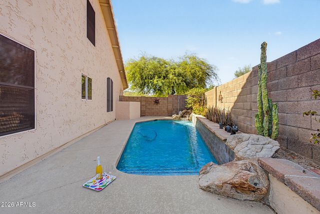 2211 E WILLIAMS Drive E, Phoenix, AZ 85024